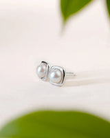 Luna Pearl Studs