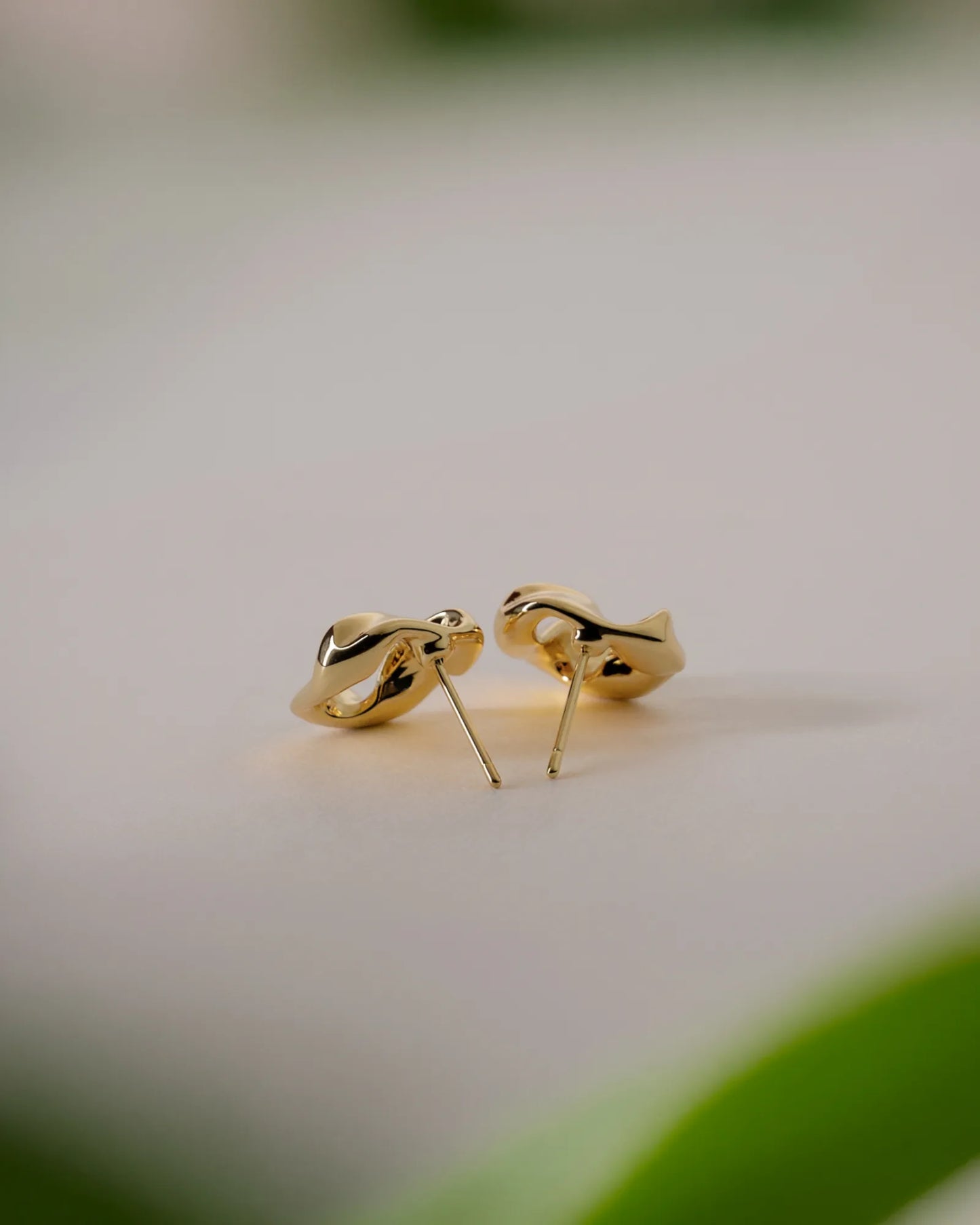 Twist Studs – Bold