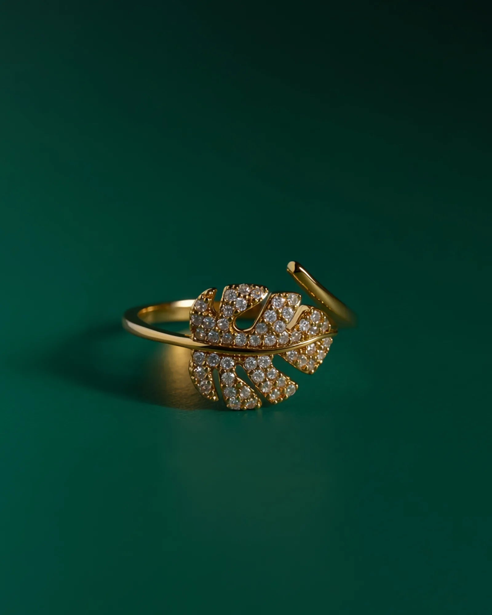 Monstera Muse Ring