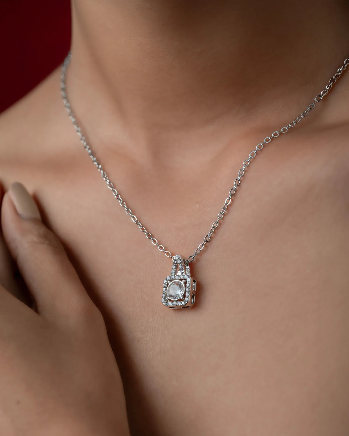 Regal Halo Jewelry Set