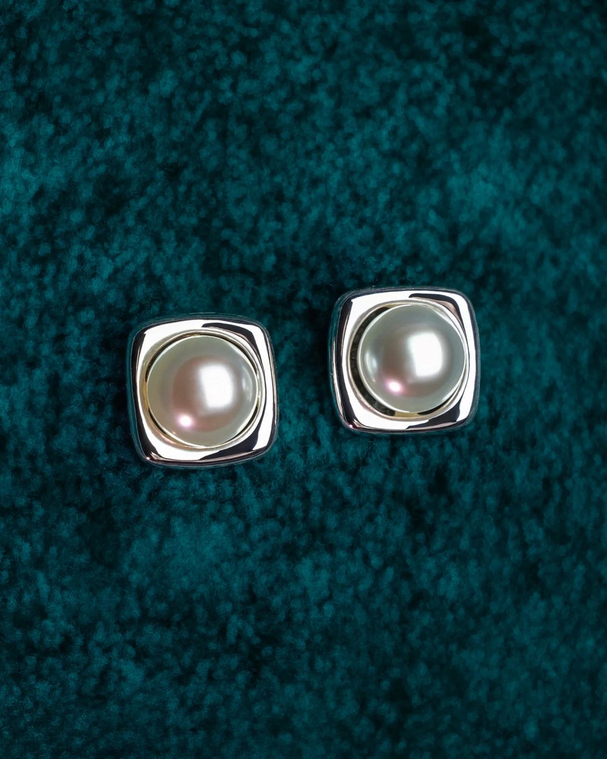 Luna Pearl Studs